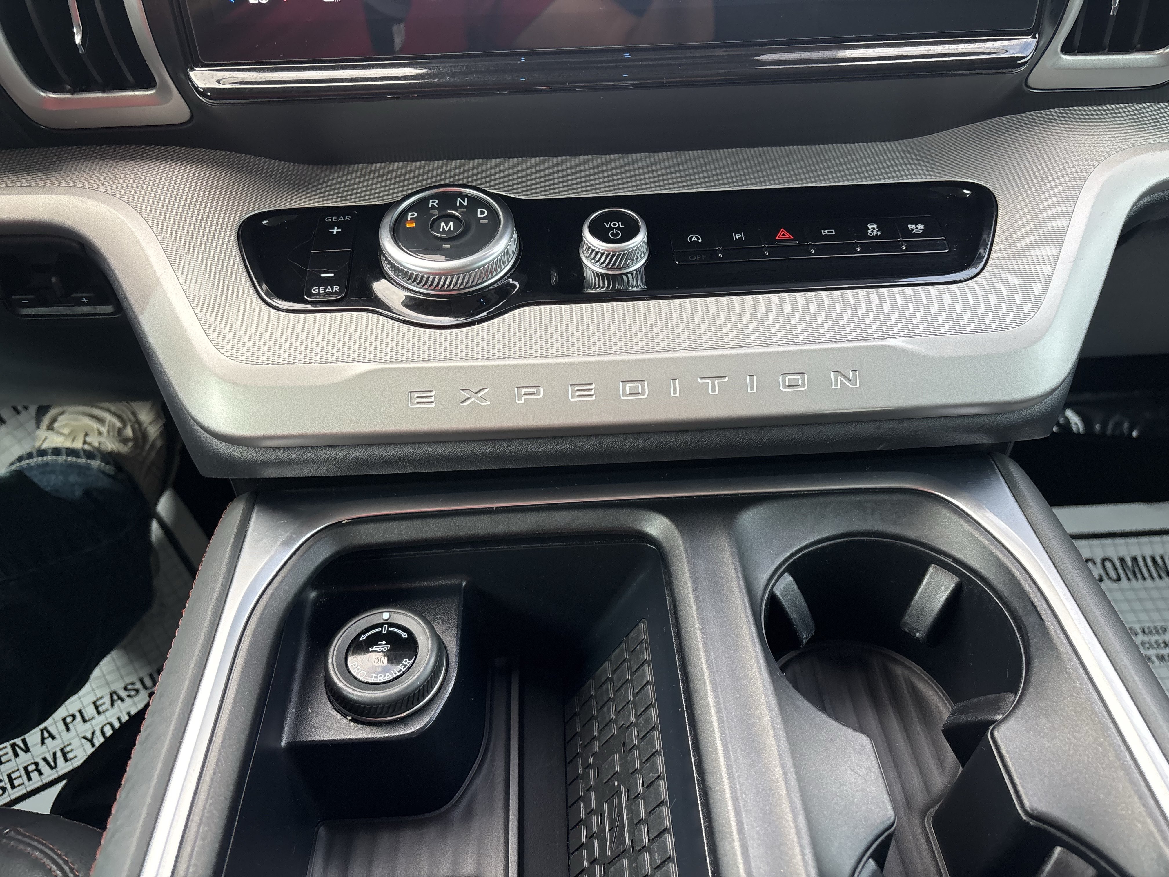 Certified 2025 Ford Expedition Active RWD image 38