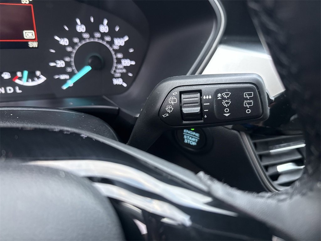 Certified 2022 Ford Escape SE w/ Cold Weather Package image 18