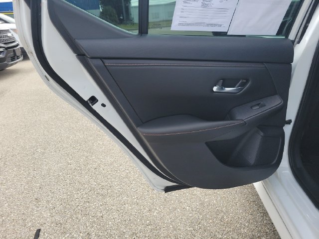 Used 2022 Nissan Sentra SR FWD image 14