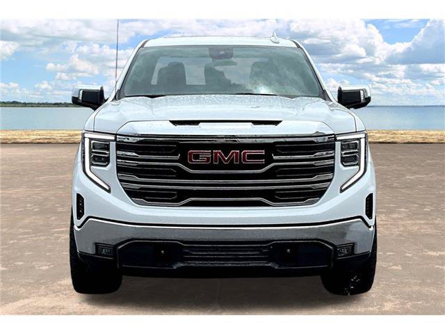 Used 2026 GMC Sierra 1500 SLT AWD/4WD image 2