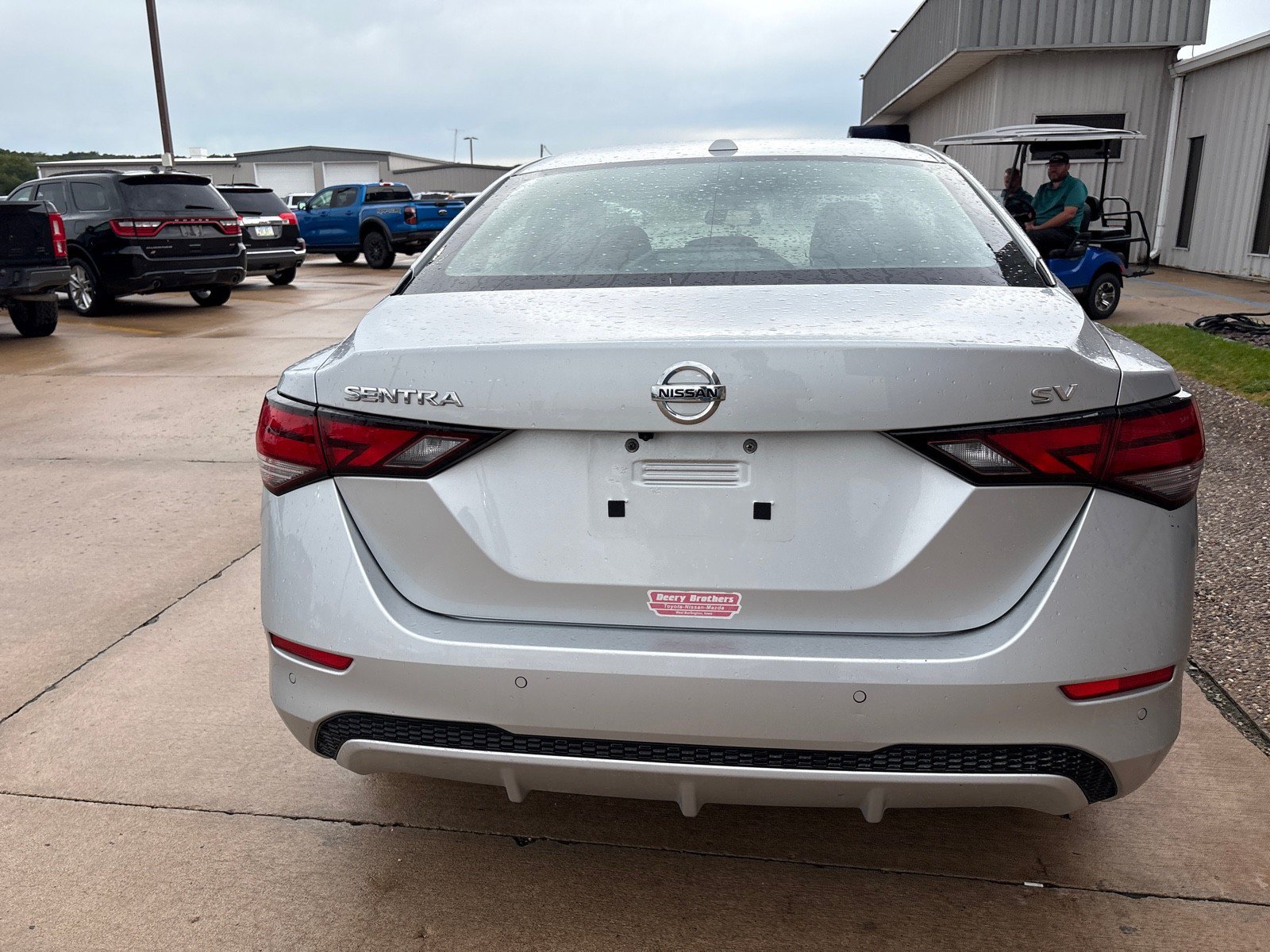 Used 2022 Nissan Sentra SV FWD image 9