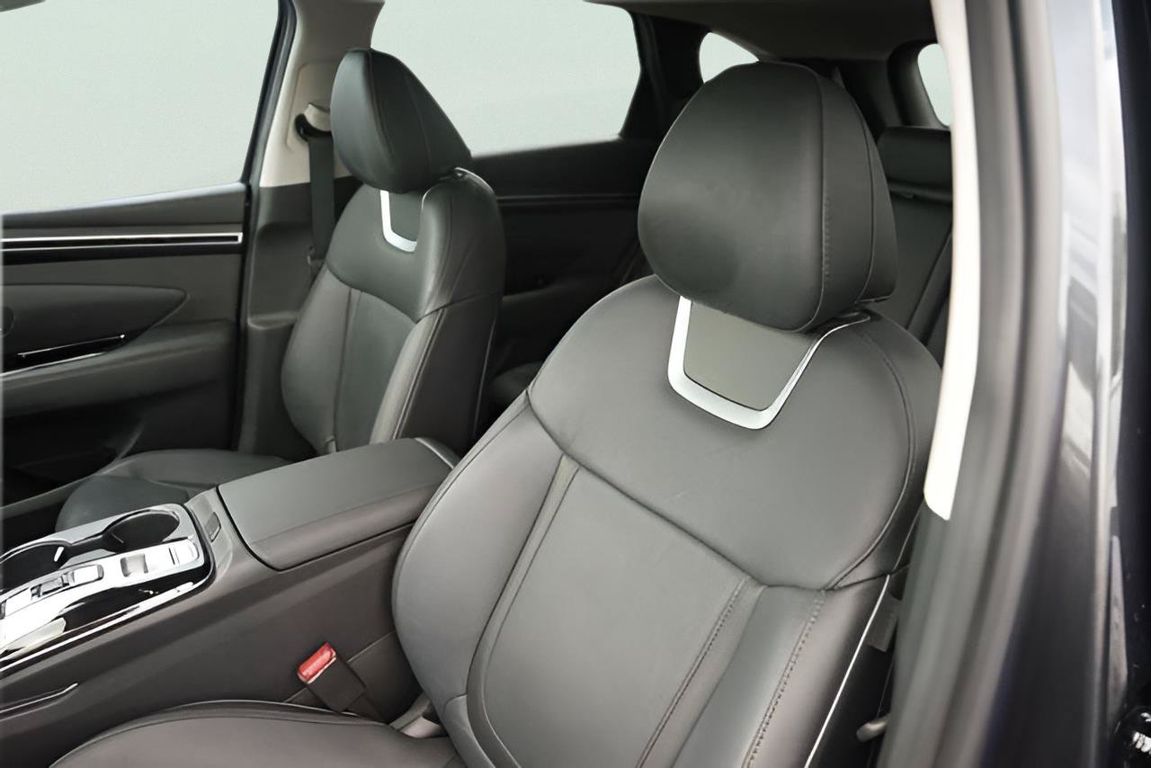 Used 2023 Hyundai Tucson Limited FWD image 10