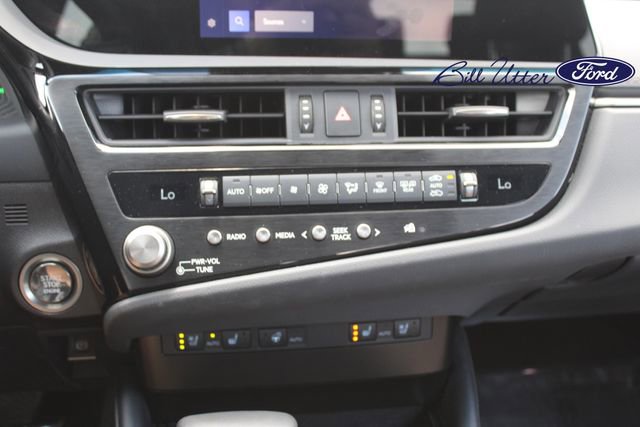 Used 2025 Lexus ES 350 w/ Premium Package FWD image 19