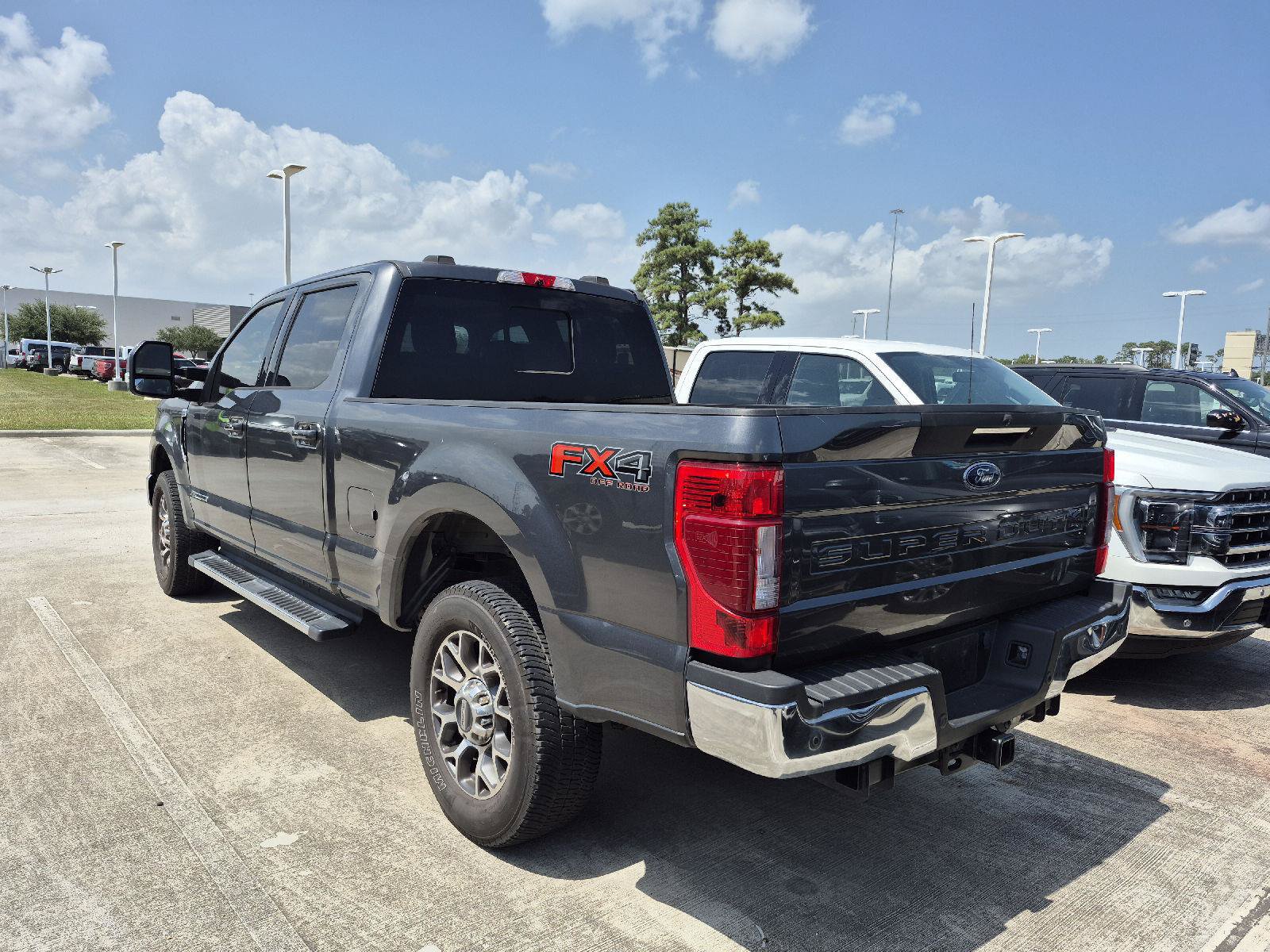 Certified 2020 Ford F250 Lariat w/ Lariat Ultimate Package AWD/4WD image 4