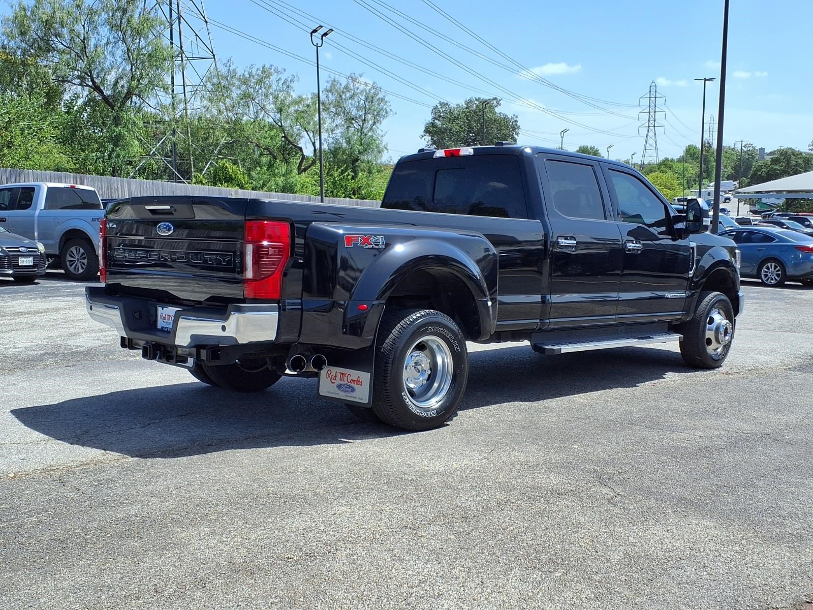 Certified 2022 Ford F350 Lariat w/ Lariat Ultimate Package AWD/4WD image 6