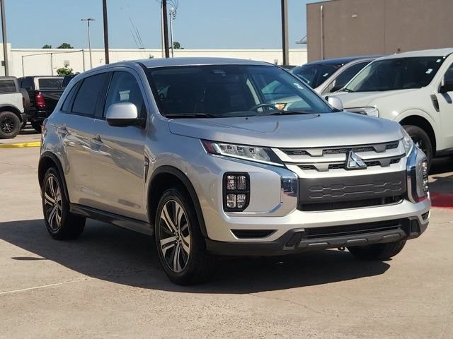 Used 2025 Mitsubishi Outlander Sport ES AWD/4WD image 3