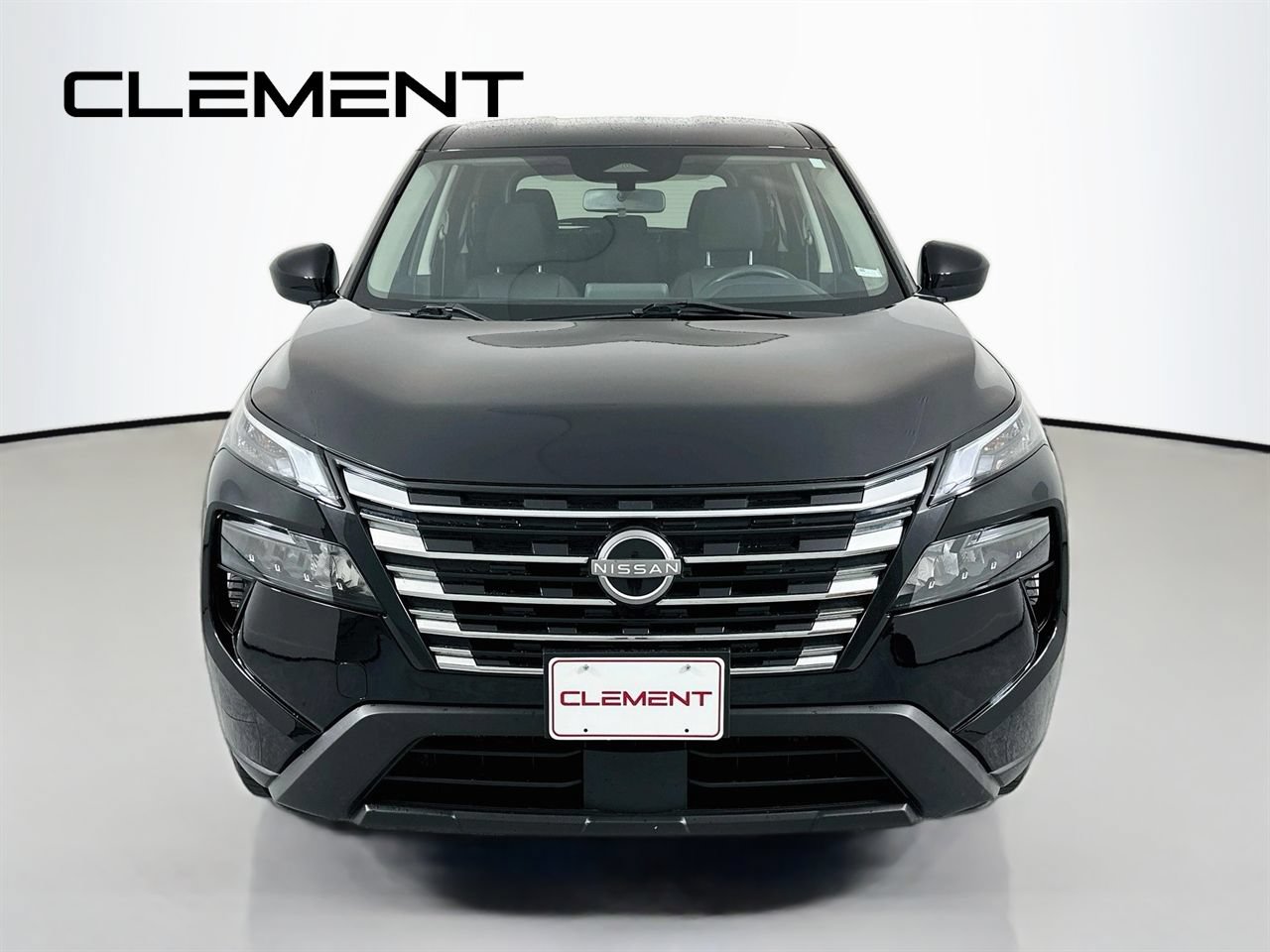 Used 2024 Nissan Rogue SV AWD/4WD image 3