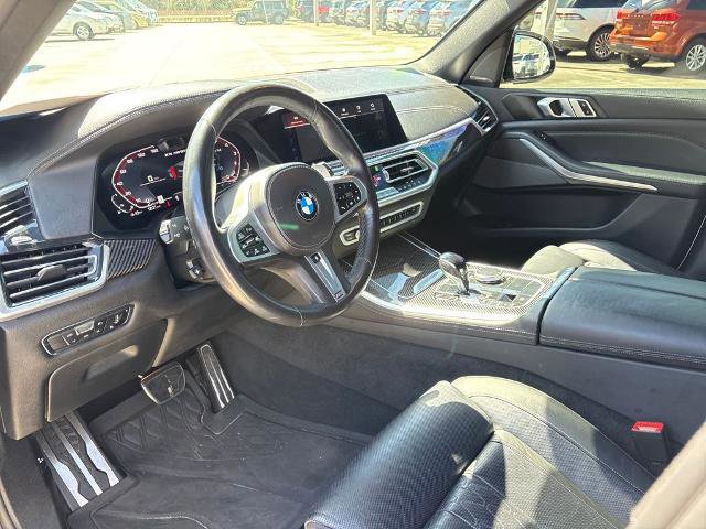 Used 2022 BMW X5 M50i image 10