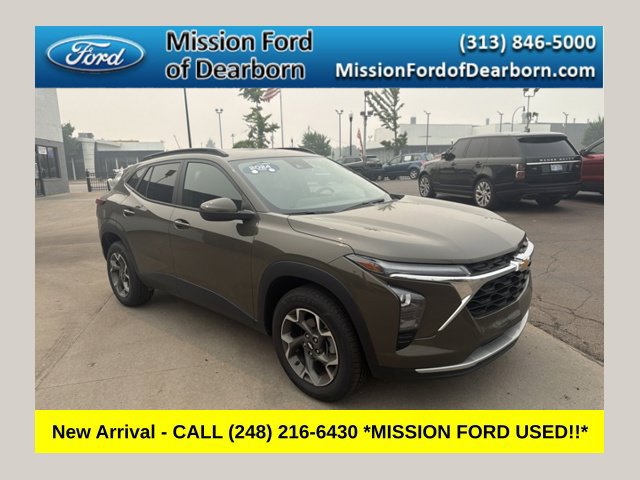 Used 2024 Chevrolet Trax LT