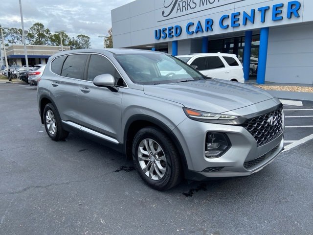 Used 2020 Hyundai Santa Fe SE image 2