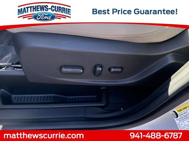 Certified 2017 Ford Escape Titanium AWD/4WD image 6