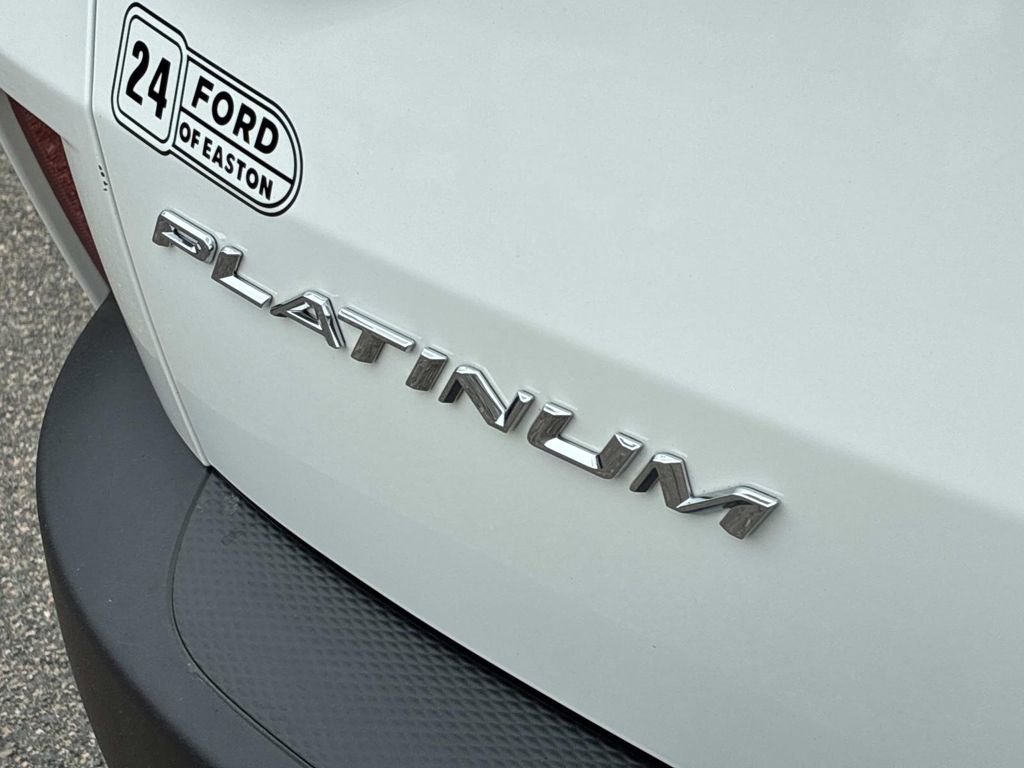 Certified 2024 Ford Escape Platinum AWD/4WD image 11