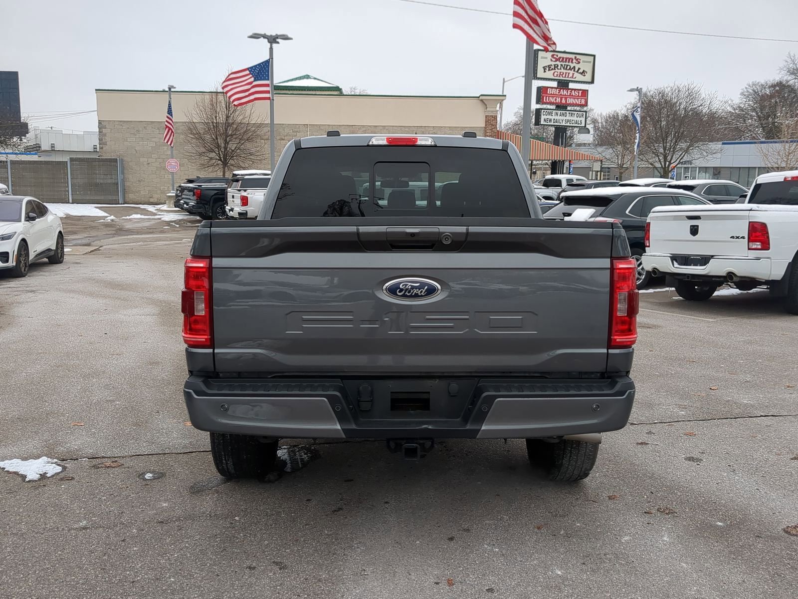 Certified 2022 Ford F150 XLT w/ Equipment Group 302A High image 10