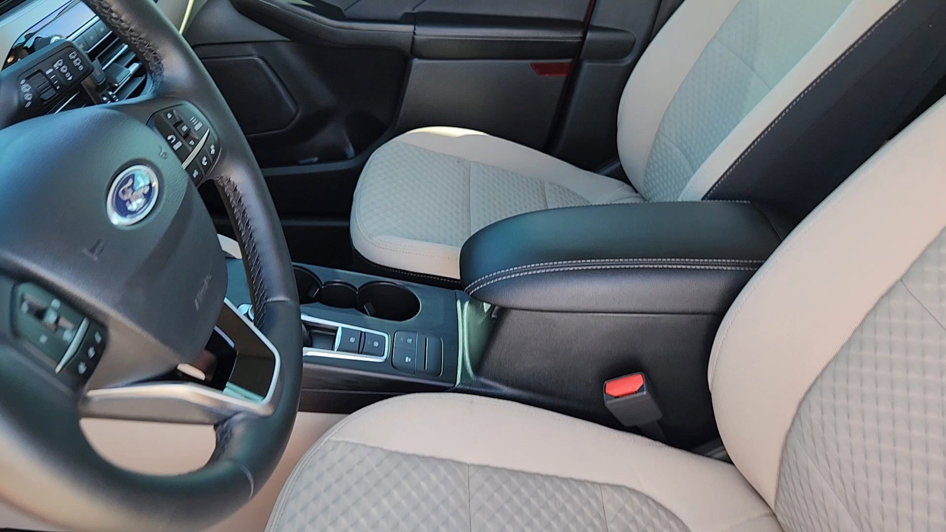 Certified 2022 Ford Escape SE w/ Convenience Package image 33