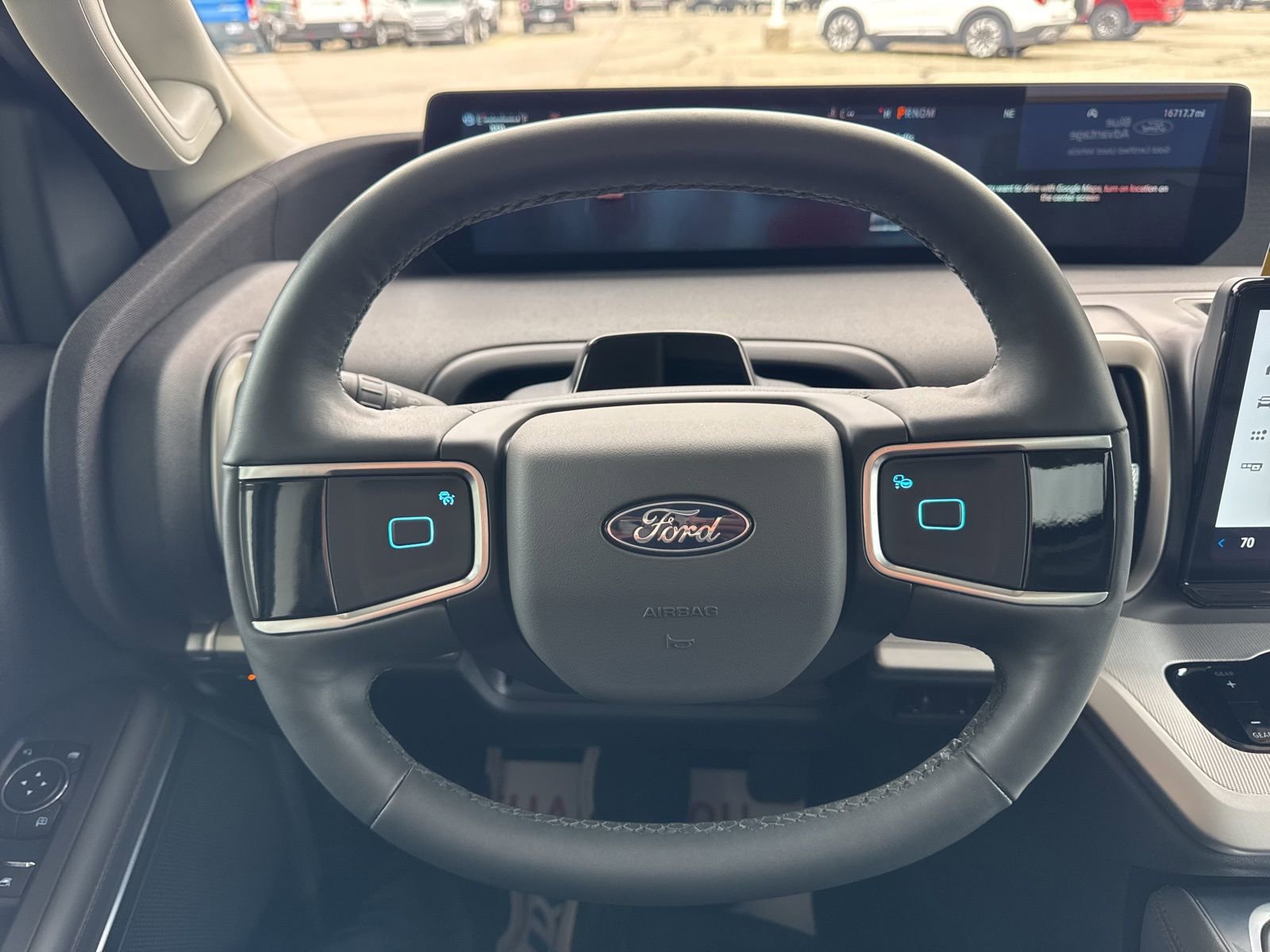 Certified 2025 Ford Expedition Active AWD/4WD image 30
