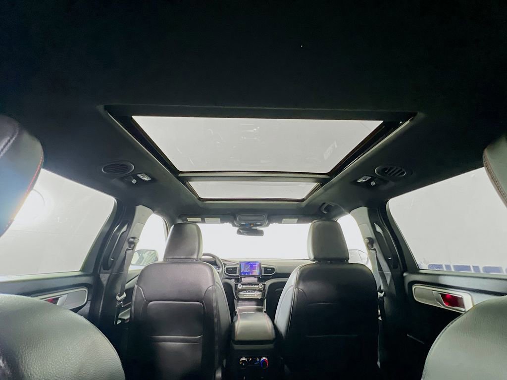 Certified 2022 Ford Explorer ST-Line w/ Class IV Trailer Tow Package image 43