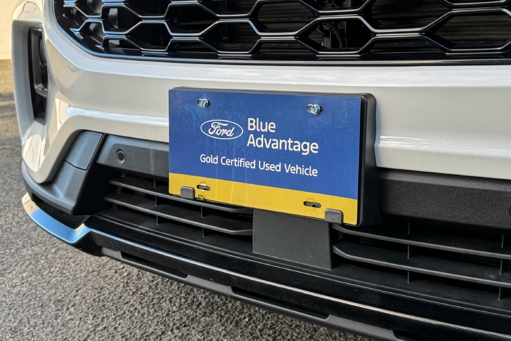 Certified 2025 Ford Explorer ST AWD/4WD image 11