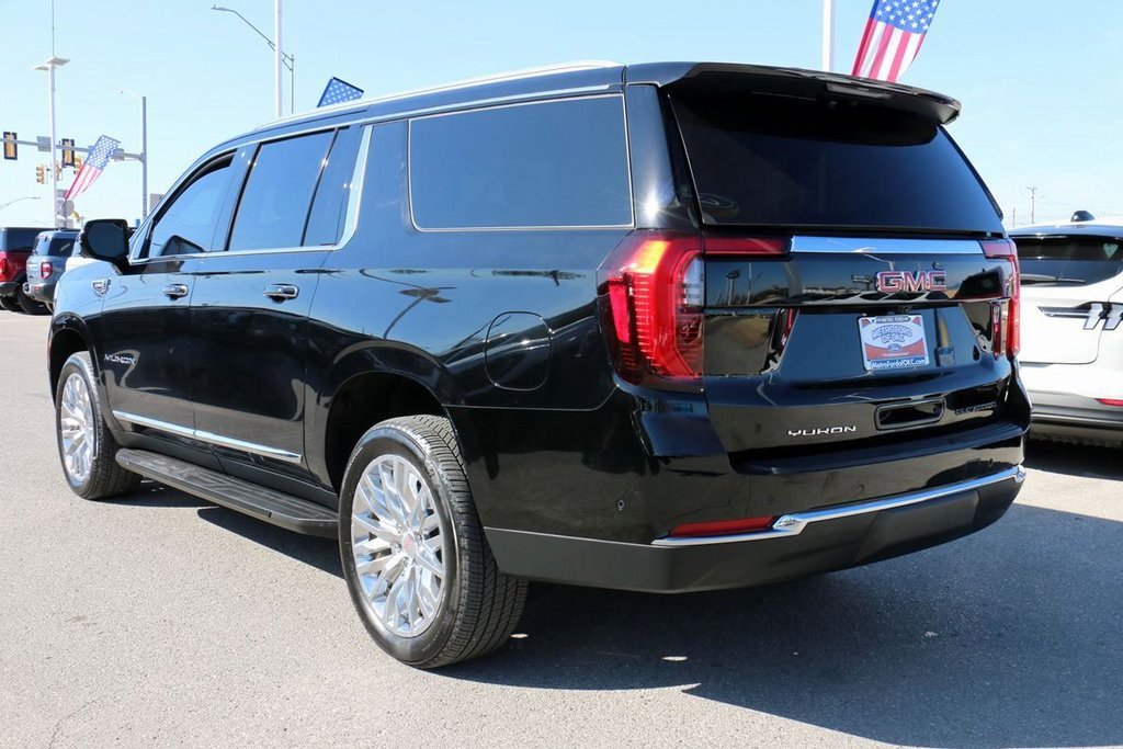 Used 2025 GMC Yukon XL Elevation w/ LPO, Floor Liner Package image 7