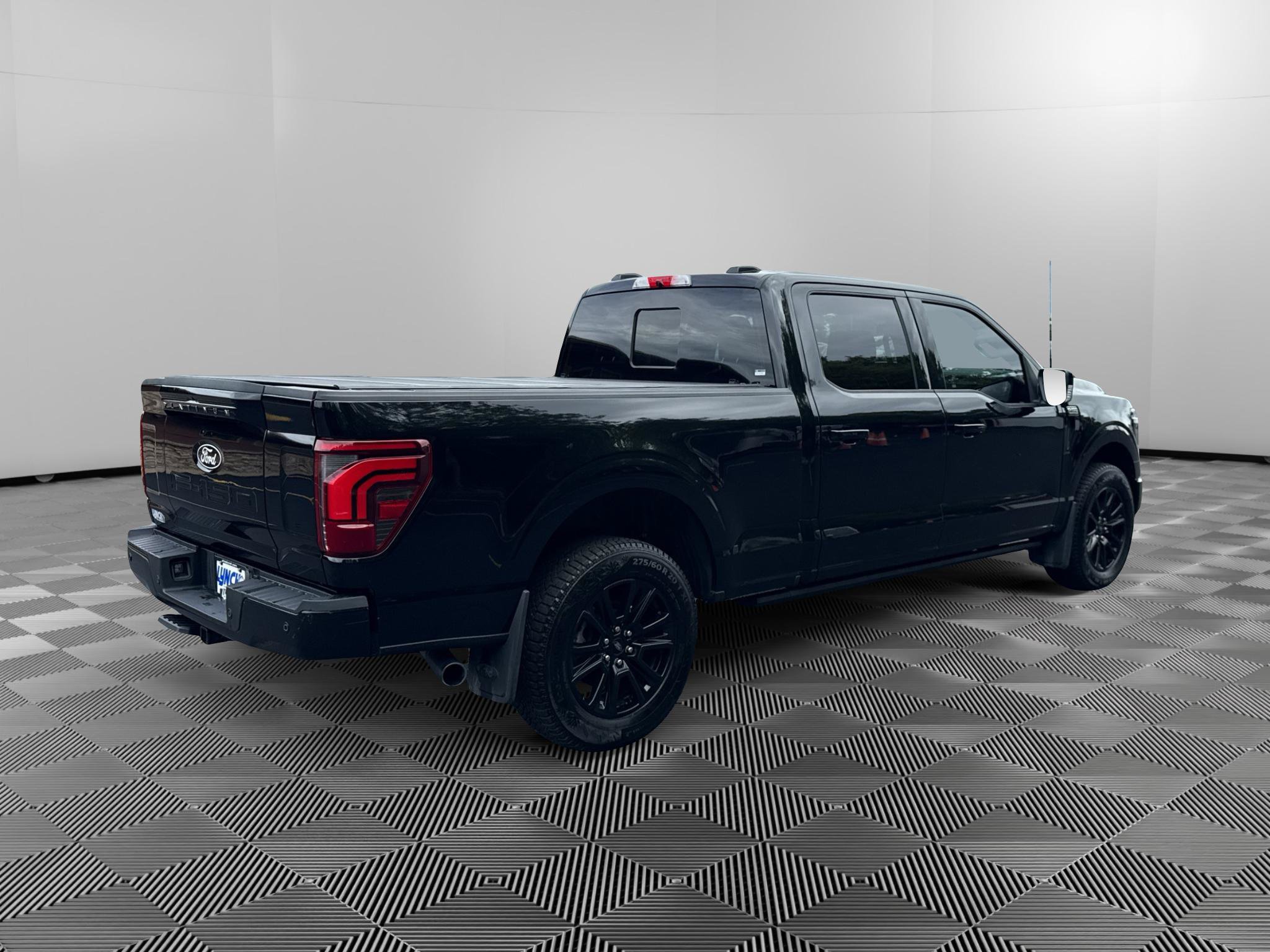 Certified 2025 Ford F150 Platinum w/ FX4 Off-Road Package AWD/4WD image 5