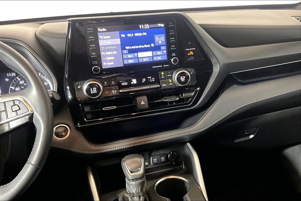 Used 2021 Toyota Highlander XSE FWD image 5