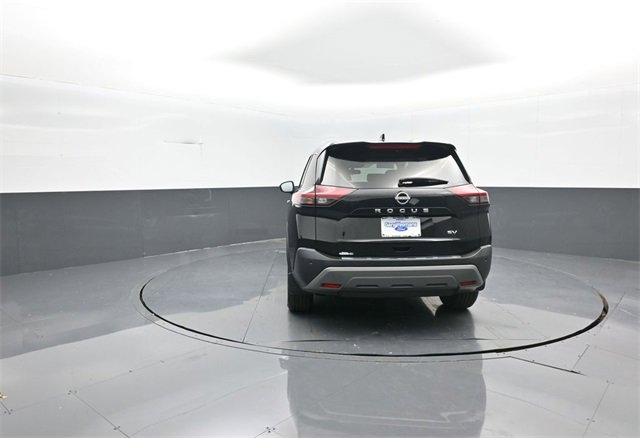 Used 2023 Nissan Rogue SV image 6