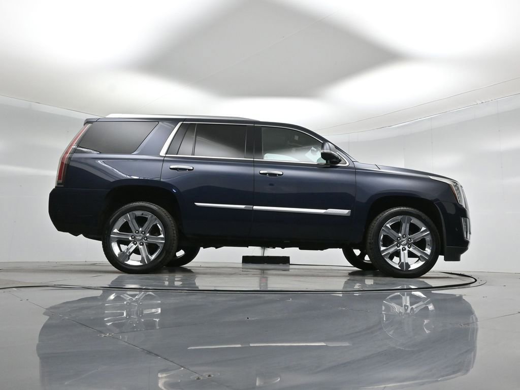Used 2020 Cadillac Escalade Platinum image 10