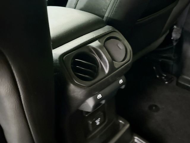 Used 2021 Jeep Wrangler Unlimited Sahara AWD/4WD image 25