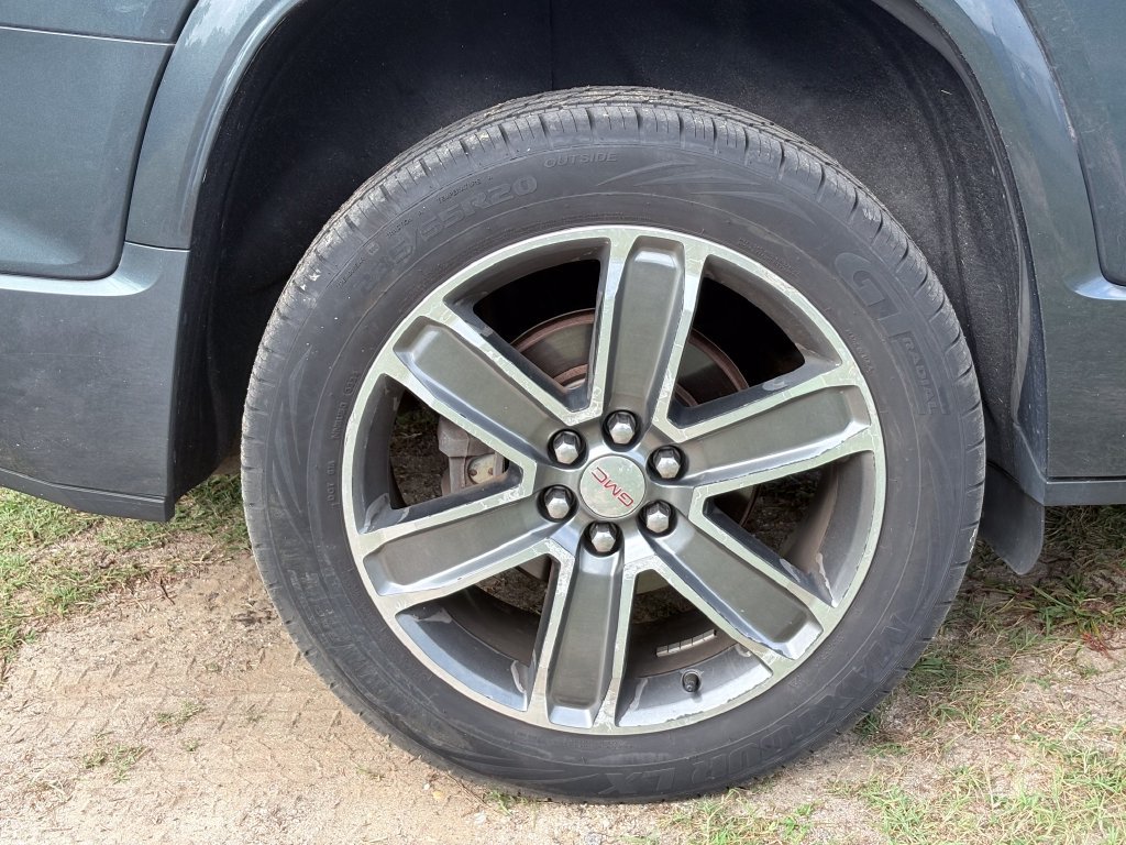 Used 2019 GMC Acadia Denali w/ LPO, Floor Liner Package AWD/4WD image 14