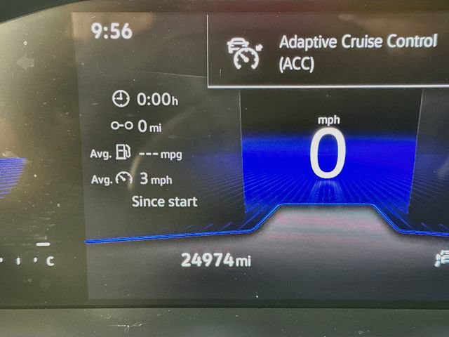 Used 2023 Volkswagen Tiguan SE w/ Panoramic Sunroof Package FWD image 18
