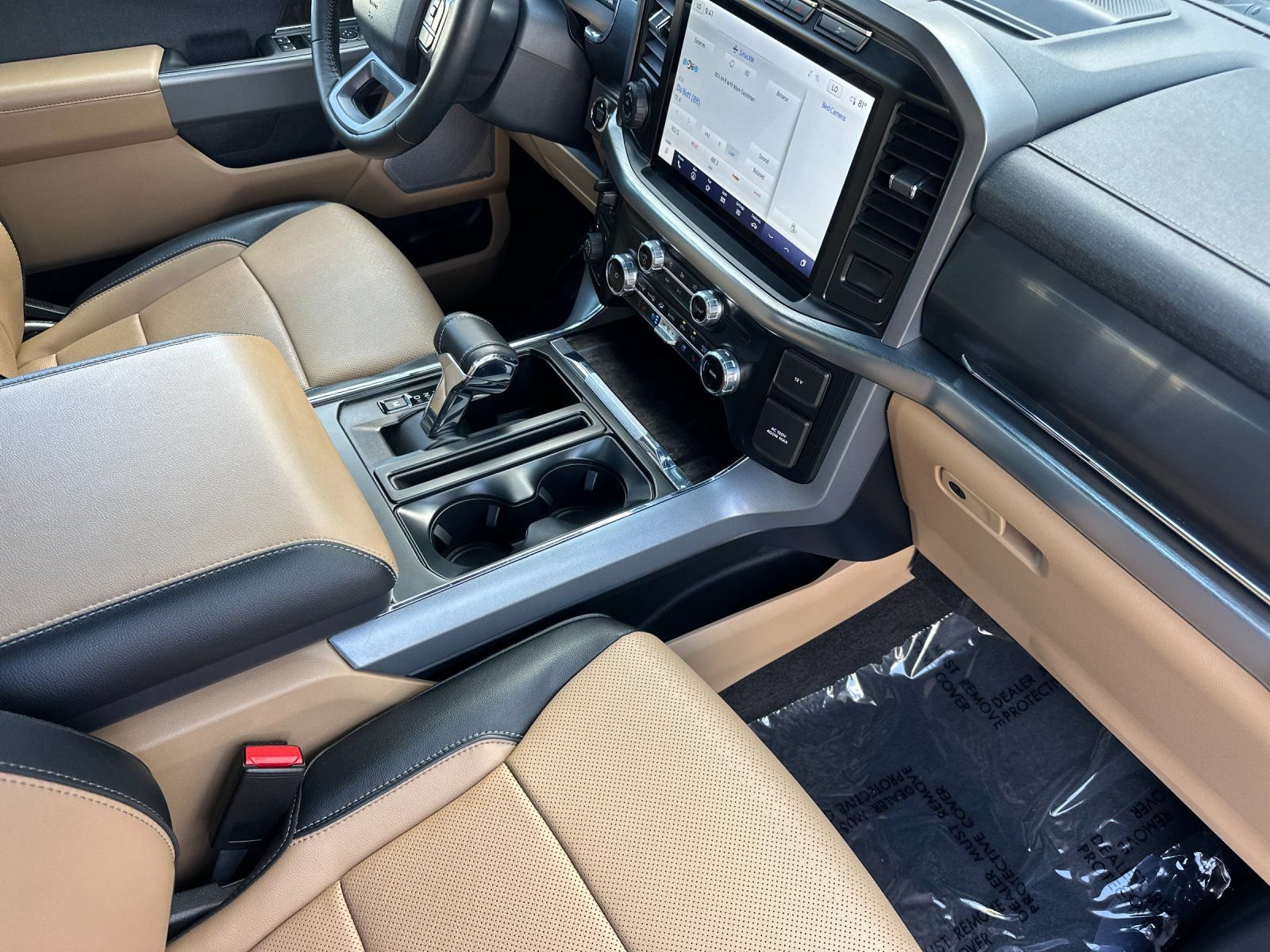 Certified 2023 Ford F150 Lariat w/ Trailer Tow Package AWD/4WD image 16