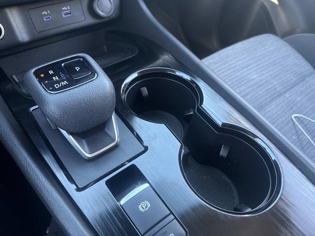 Used 2023 Nissan Rogue SV FWD image 24