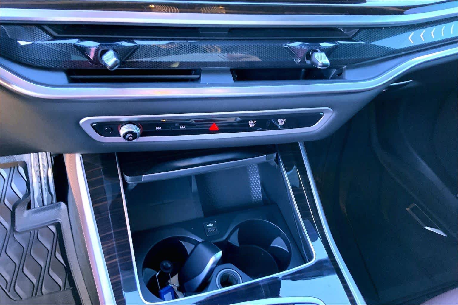 Used 2025 BMW X5 xDrive40i w/ Executive Package AWD/4WD image 35