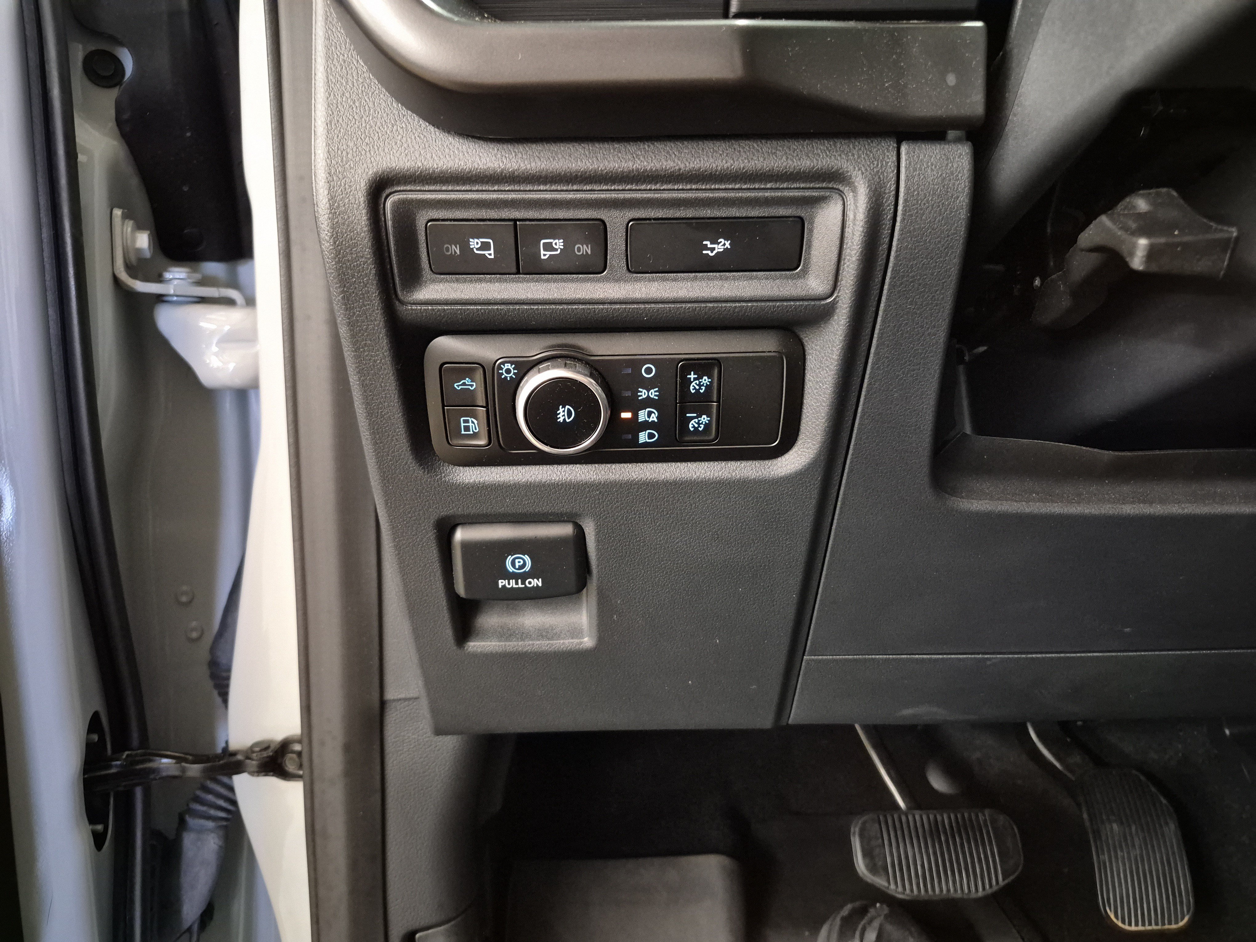 Certified 2024 Ford F150 XLT w/ Equipment Group 302A MID AWD/4WD image 25