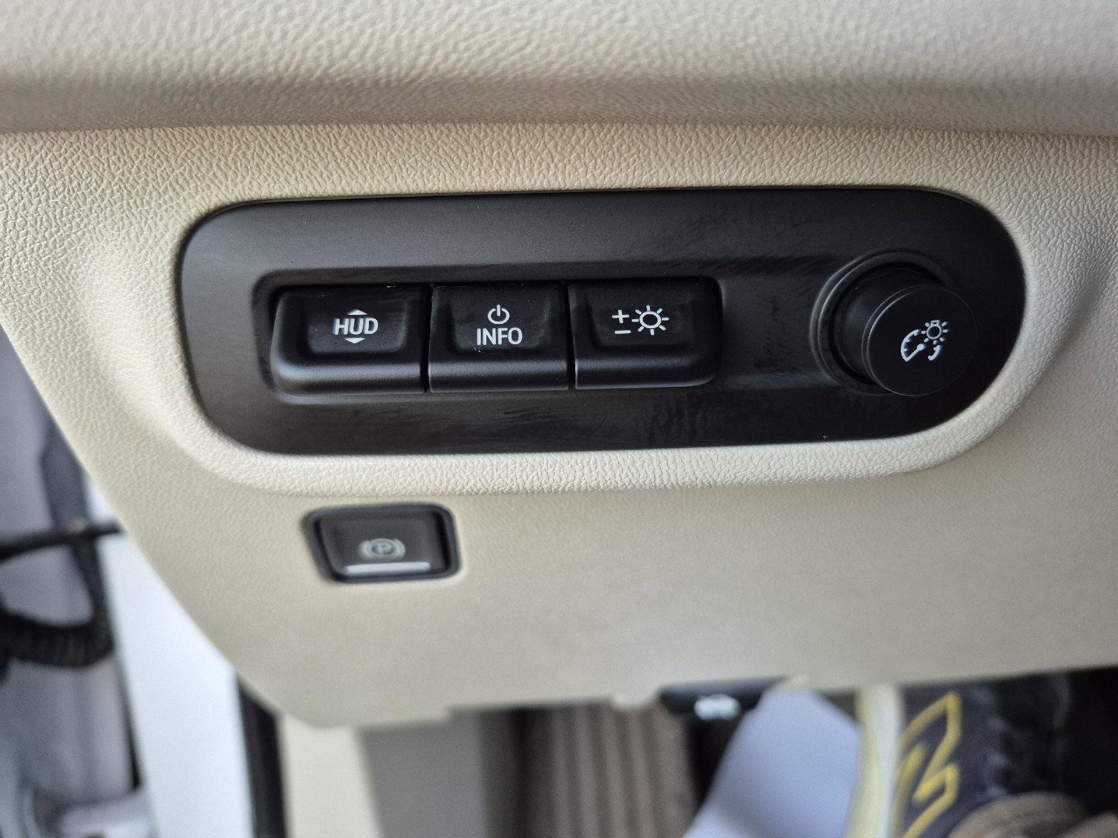 Used 2024 GMC Terrain Denali w/ Denali Premium Package image 14