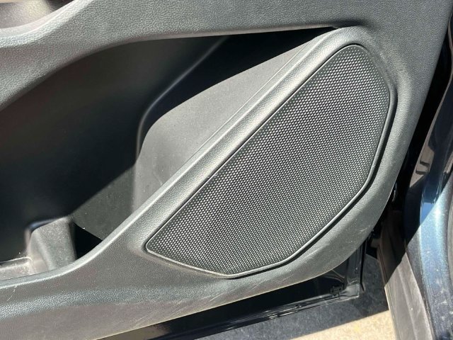 Certified 2024 Ford Explorer XLT w/ Equipment Group 202A RWD image 30
