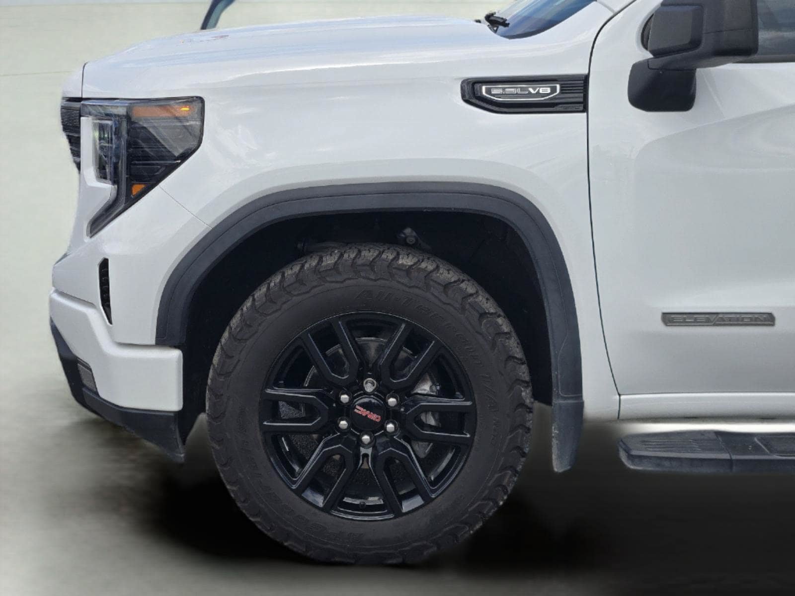 Used 2022 GMC Sierra 1500 Elevation AWD/4WD image 9
