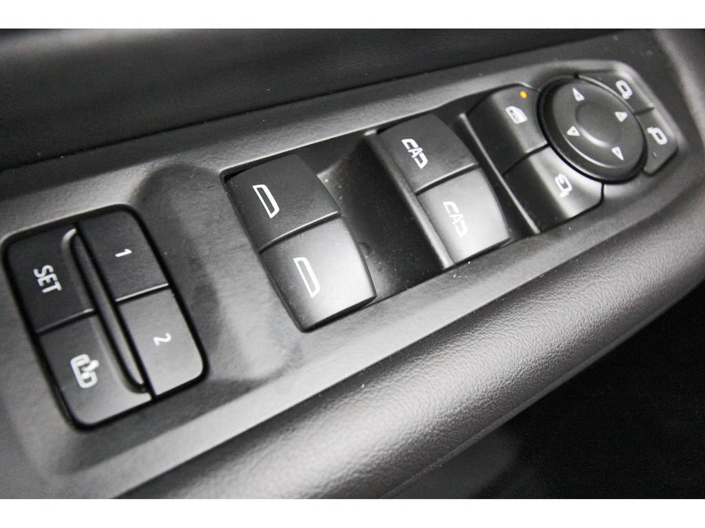 Used 2022 Chevrolet Tahoe RST w/ Luxury Package AWD/4WD image 20