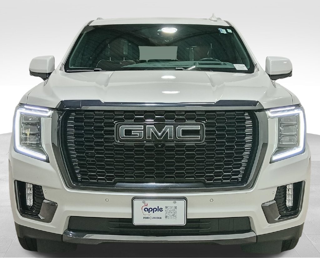 Used 2023 GMC Yukon XL Denali Ultimate AWD/4WD image 10