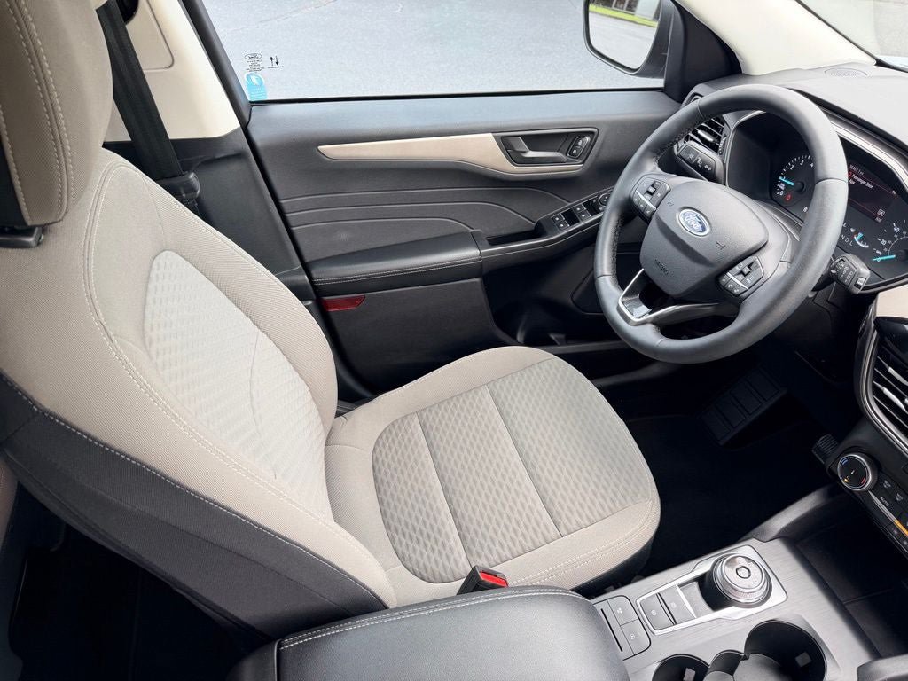Certified 2022 Ford Escape SE w/ Convenience Package FWD image 11