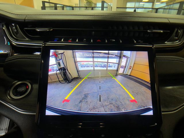 Used 2022 Jeep Grand Cherokee Limited 4xe AWD/4WD image 16
