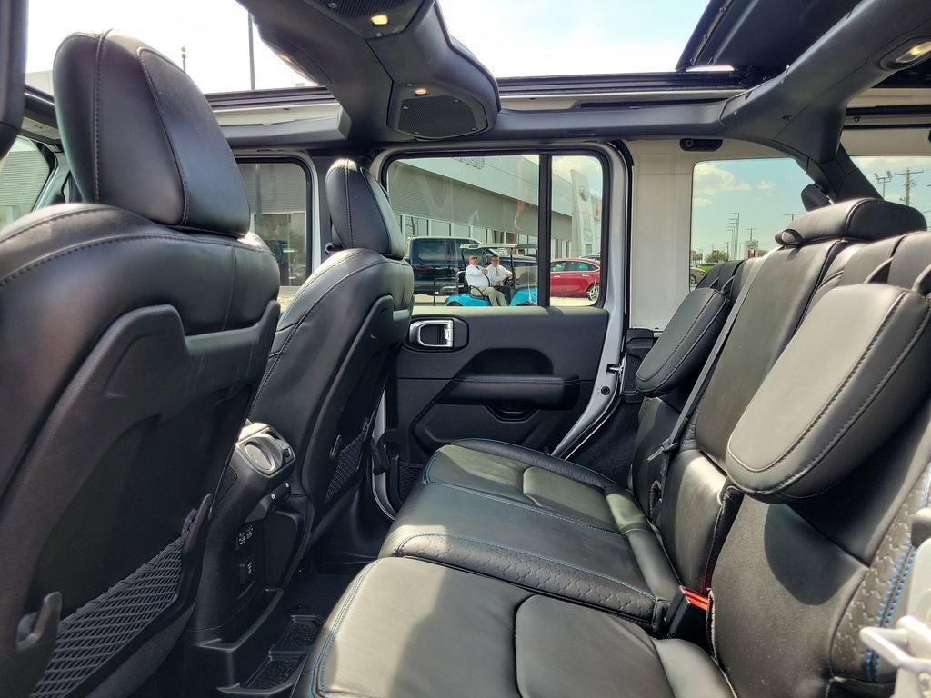 Used 2024 Jeep Wrangler High Altitude AWD/4WD image 14