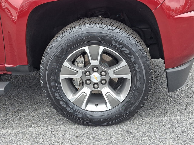Used 2019 Chevrolet Colorado Z71 AWD/4WD image 8