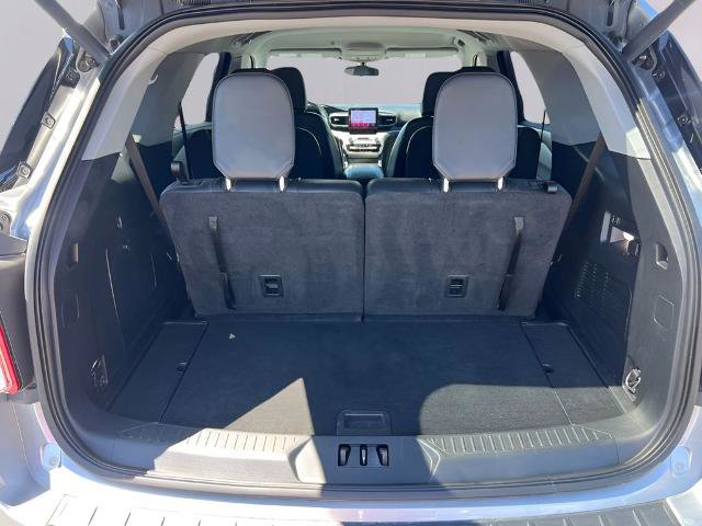 Certified 2023 Ford Explorer XLT w/ Equipment Group 202A AWD/4WD image 16