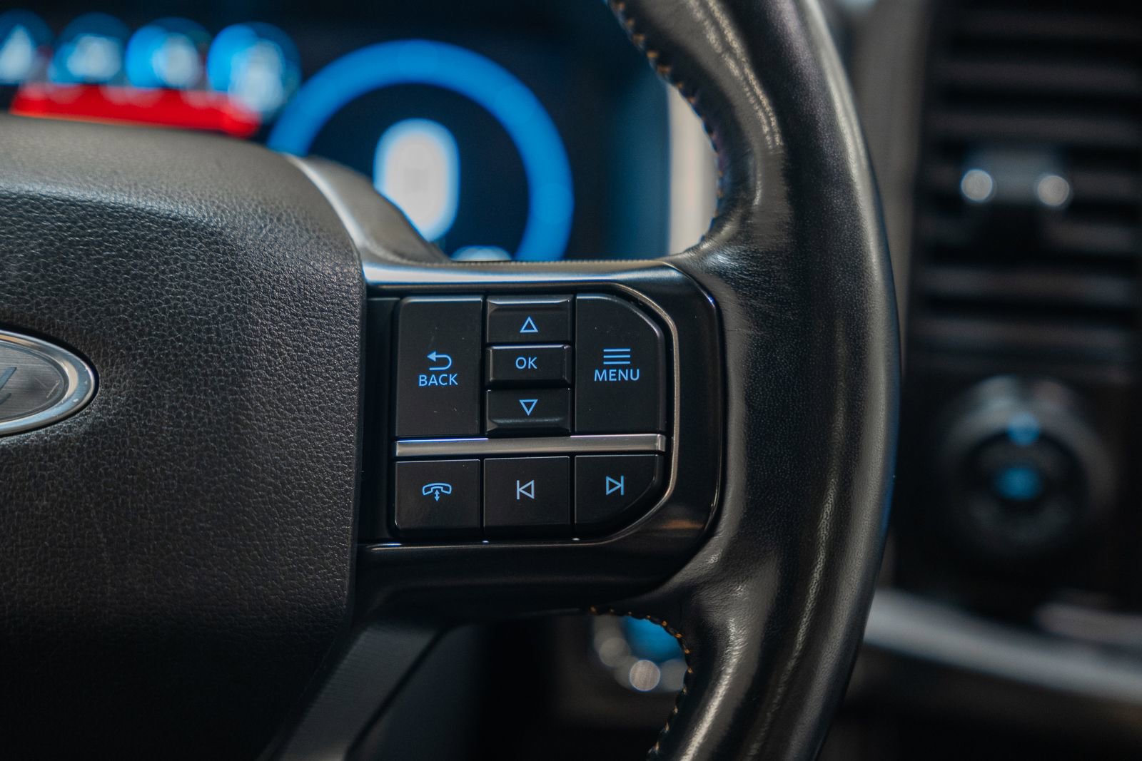 Certified 2023 Ford F150 Platinum image 39