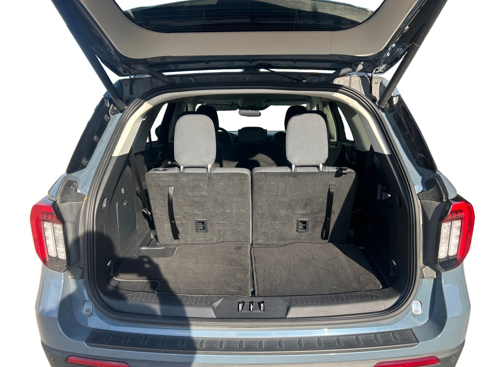 Certified 2025 Ford Explorer Active RWD image 23