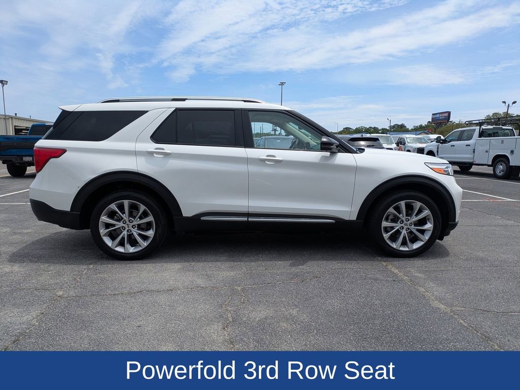Certified 2021 Ford Explorer Platinum w/ Equipment Group 601A AWD/4WD image 3