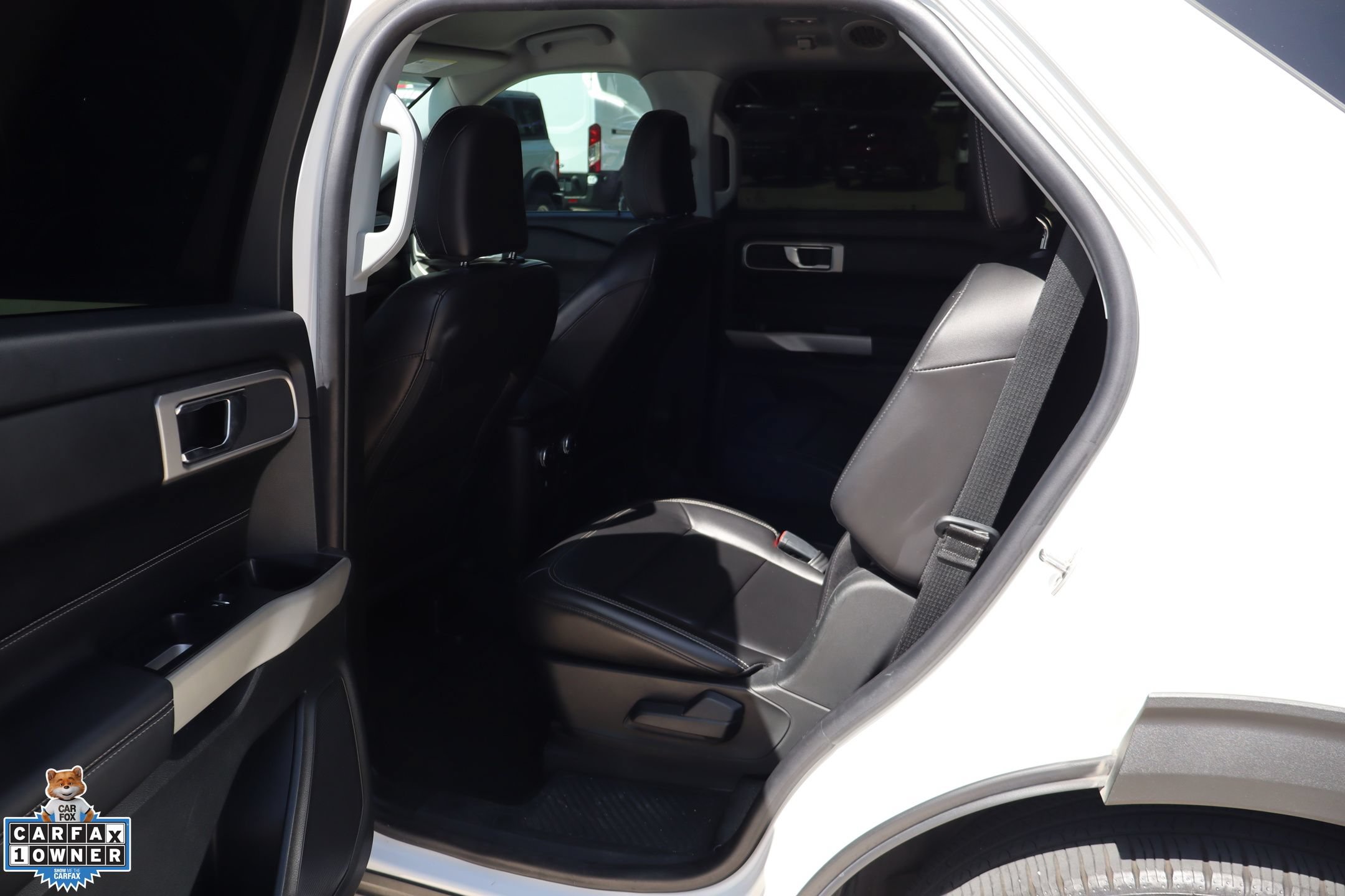 Certified 2021 Ford Explorer XLT w/ Equipment Group 202A RWD image 25