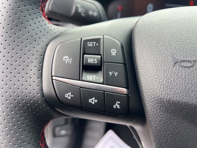 Certified 2024 Ford Escape ST-Line w/ Tech Pack #1 image 9