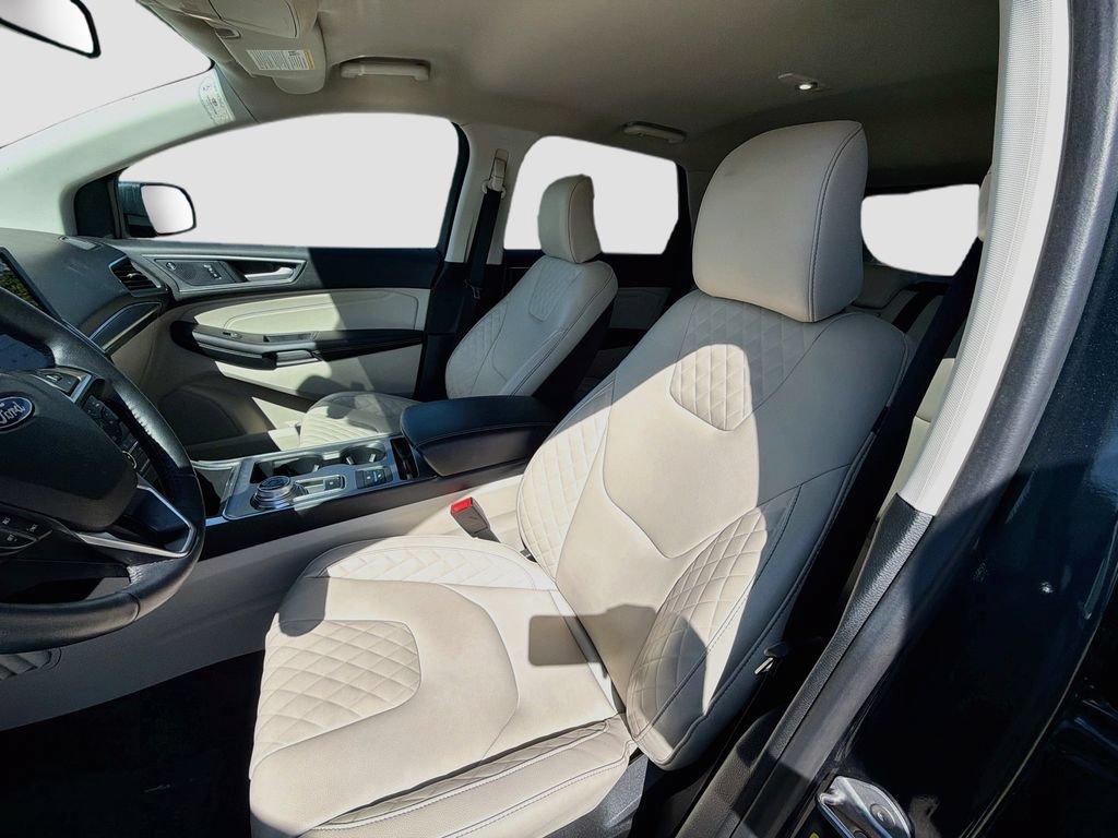 Certified 2024 Ford Edge Titanium AWD/4WD image 23