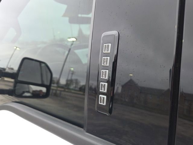 Certified 2022 Ford F250 Lariat w/ Chrome Package image 22